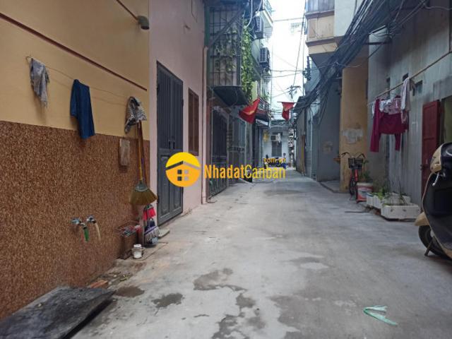 Nhà mặt phố bán
