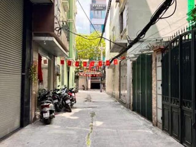 Nhà bán tại Hoàn Kiếm, Hà Nội