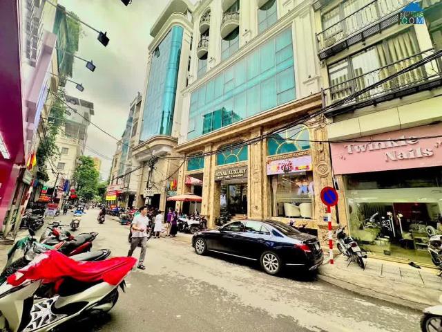 Nhà mặt phố bán tại Hoàn Kiếm, Hà Nội