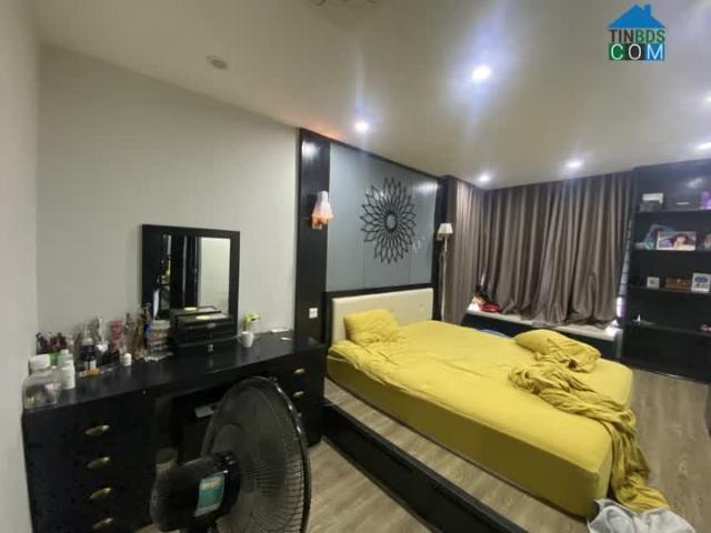 Nhà mặt phố bán tại Hoàn Kiếm, Hà Nội
