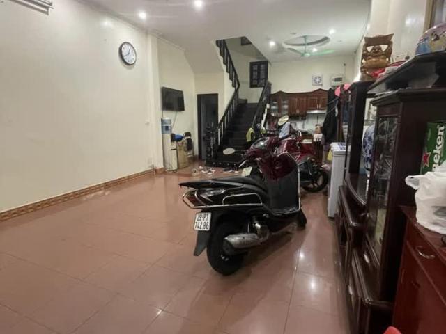 Nhà mặt phố bán tại Hoàn Kiếm, Hà Nội