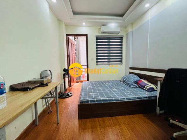 Nhà mặt phố bán