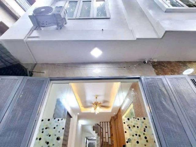 Nhà bán tại Hoàn Kiếm, Hà Nội