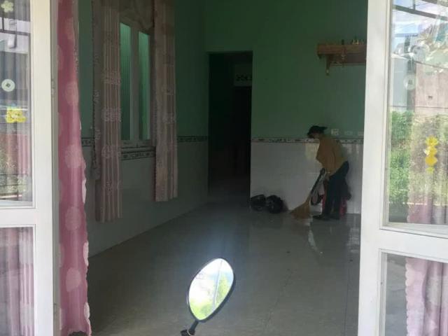 Nhà mặt phố bán