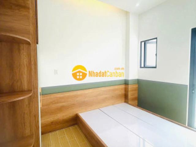 Nhà mặt phố bán