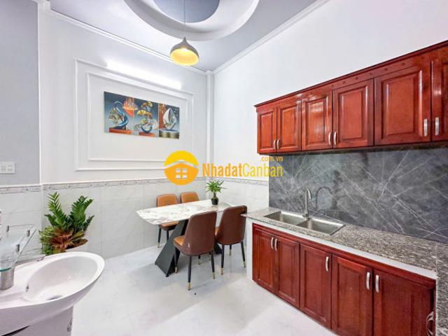 Nhà mặt phố bán
