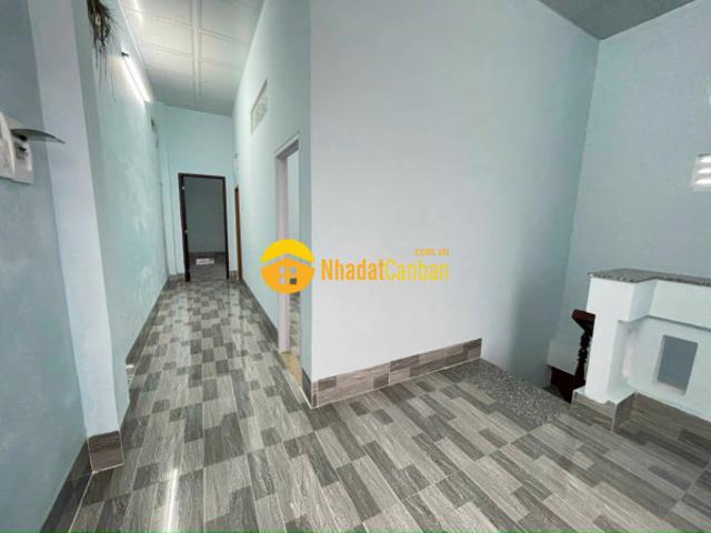 Nhà mặt phố bán