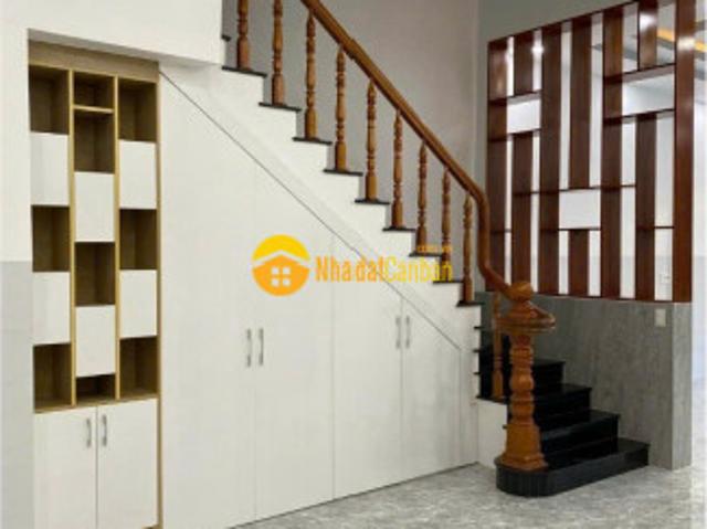 Nhà mặt phố bán