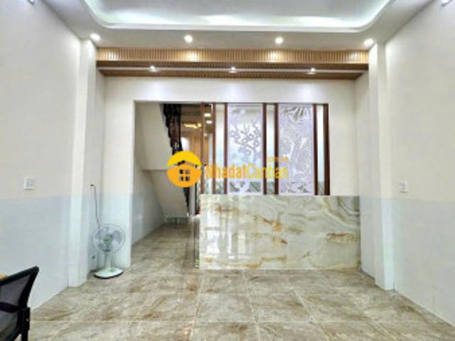 Nhà mặt phố bán