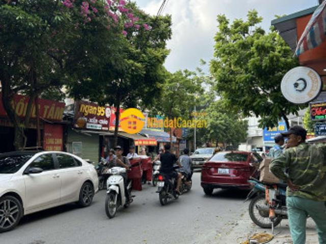 Nhà mặt phố bán