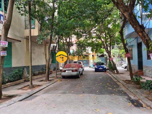 Nhà mặt phố bán