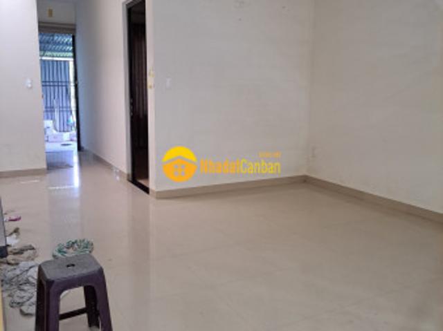Nhà mặt phố bán