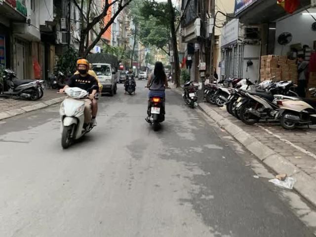 Nhà mặt phố bán tại Hoàn Kiếm, Hà Nội