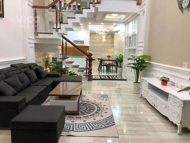 Nhà mặt phố bán tại Hồ Chí Minh