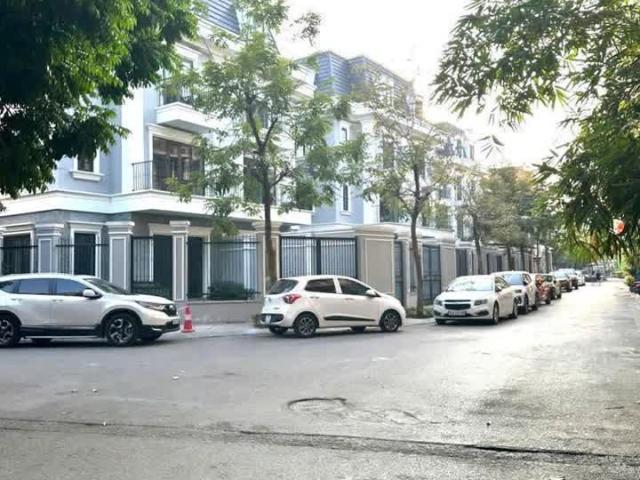Nhà bán tại Hoàn Kiếm, Hà Nội