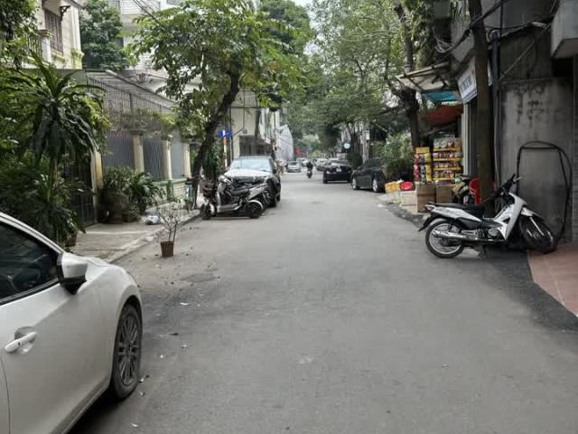 Nhà mặt phố bán tại Hoàn Kiếm, Hà Nội