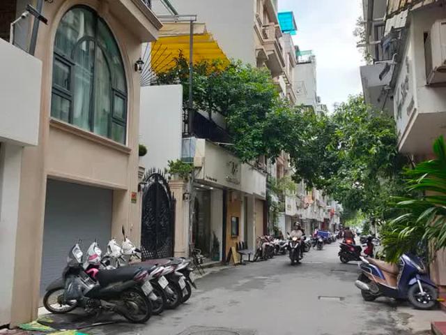 Nhà bán tại Hoàn Kiếm, Hà Nội