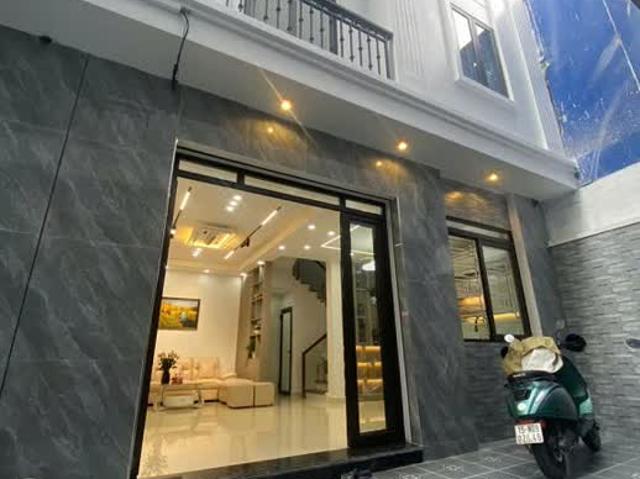Nhà bán tại Cty dịch vụ thương mại tổng hợp cảng Hải Phòng, Thành phố Hải Phòng