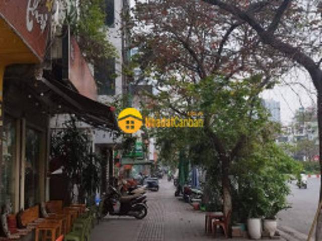 Nhà mặt phố bán