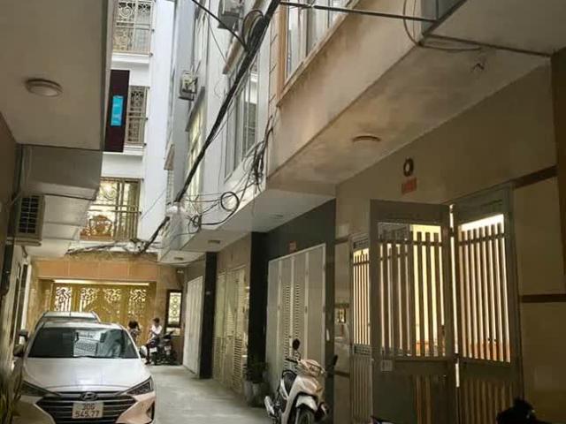 Nhà mặt phố bán tại Hoàn Kiếm, Hà Nội