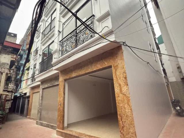 Nhà bán tại Hoàn Kiếm, Hà Nội