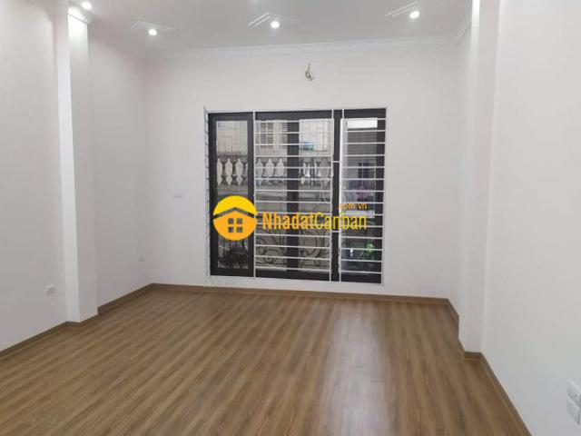 Nhà mặt phố bán