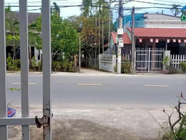 Nhà mặt phố bán