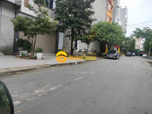 Mặt bằng bán