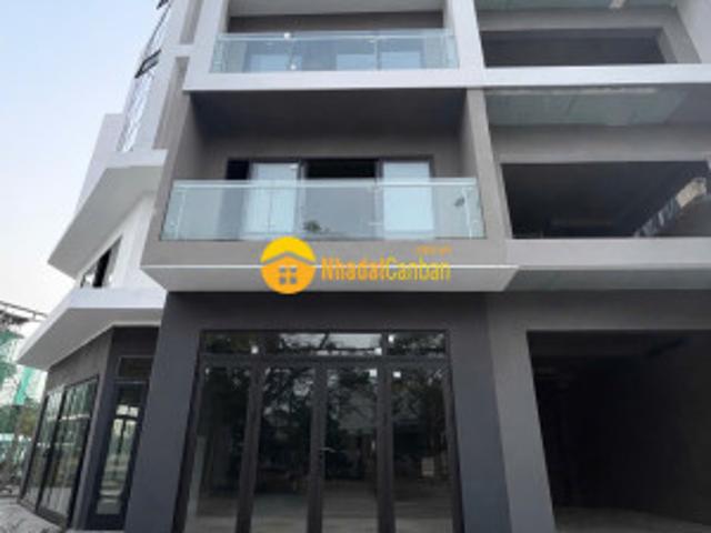 Nhà mặt phố bán