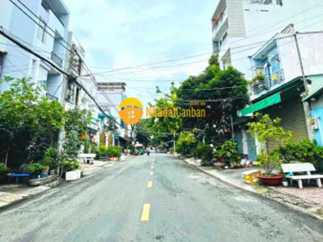 Nhà mặt phố bán