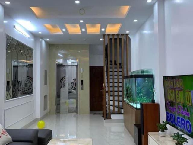 Nhà mặt phố bán tại Hoàn Kiếm, Hà Nội