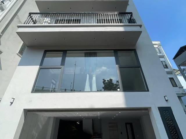 Nhà mặt phố bán tại Hoàn Kiếm, Hà Nội