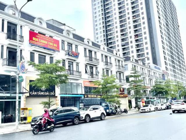 Nhà mặt phố bán tại Hoàn Kiếm, Hà Nội