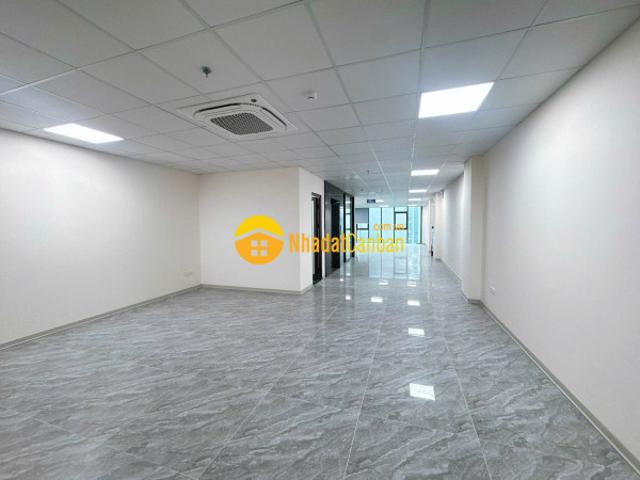 Nhà mặt phố bán