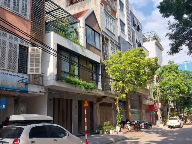 Nhà mặt phố bán tại Hoàn Kiếm, Hà Nội