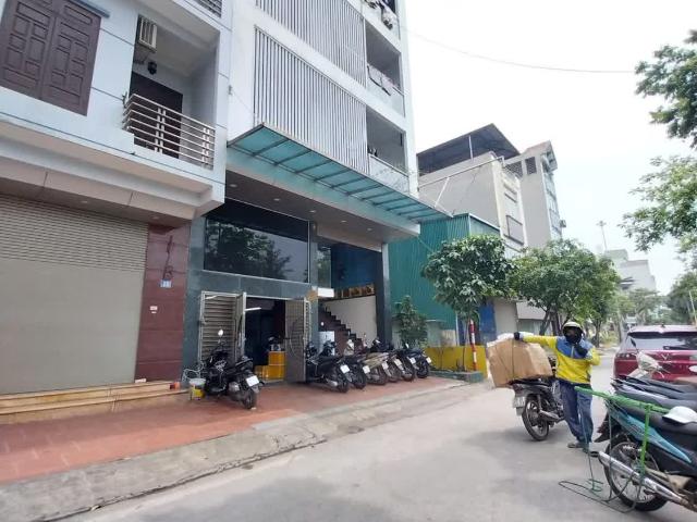 Nhà mặt phố bán tại Hoàn Kiếm, Hà Nội