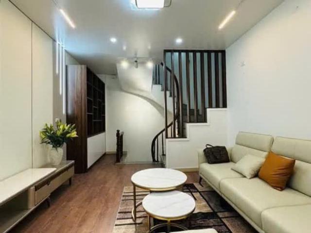 Nhà mặt phố bán tại Hoàn Kiếm, Hà Nội