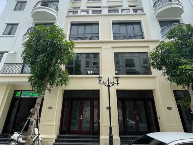 Biệt Thự bán tại Hoàn Kiếm, Hà Nội