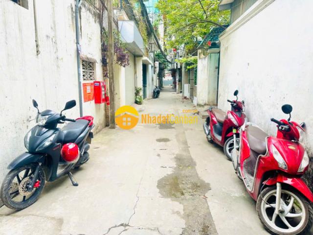 Nhà mặt phố bán
