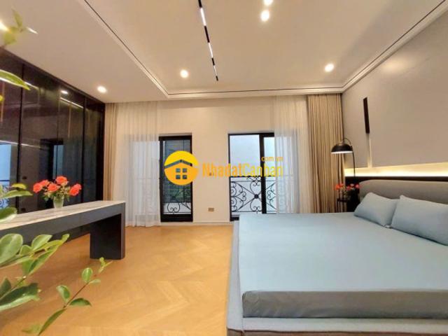 Nhà mặt phố bán