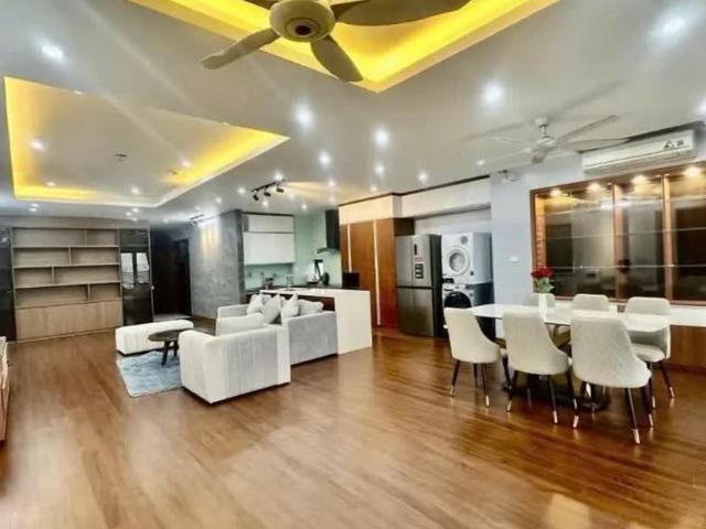 Nhà mặt phố bán tại Hoàn Kiếm, Hà Nội