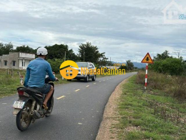 Mặt bằng bán