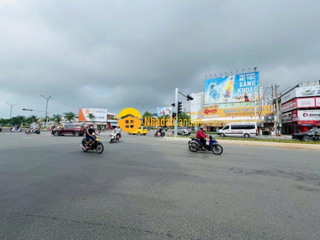 Mặt bằng bán