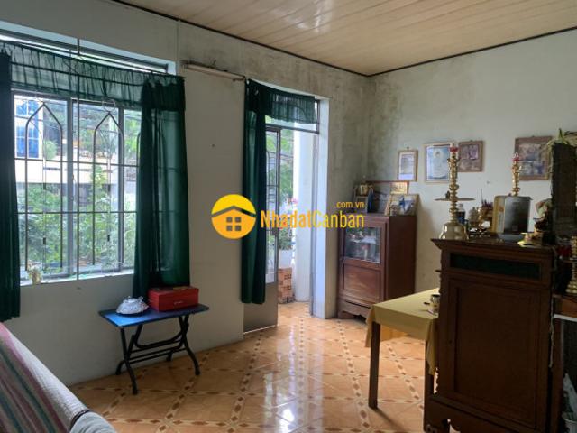 Nhà mặt phố bán