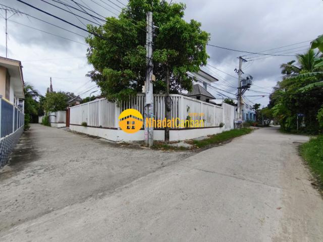 Mặt bằng bán