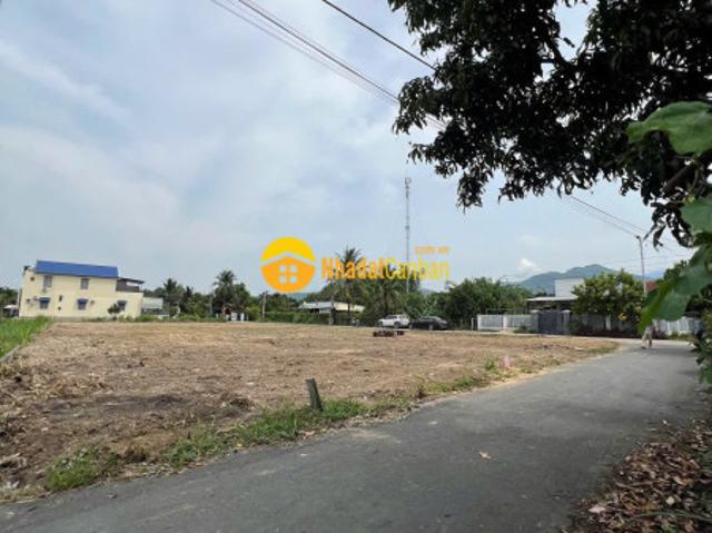 Mặt bằng bán