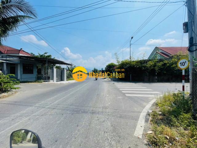 Mặt bằng bán
