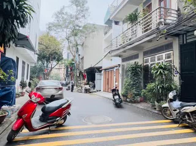 Nhà bán tại Hoàn Kiếm, Hà Nội