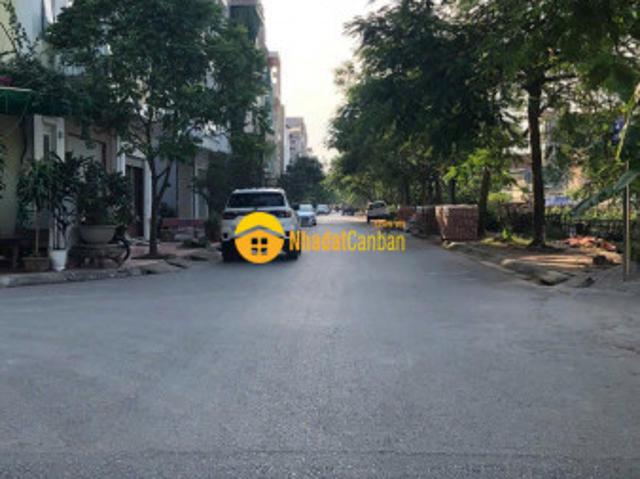 Mặt bằng bán