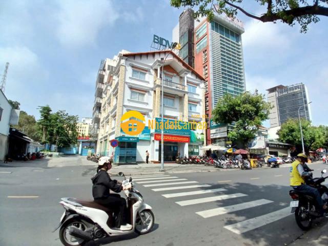 Mặt bằng bán